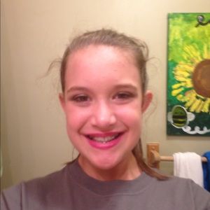 Meet your Posher, Ansley